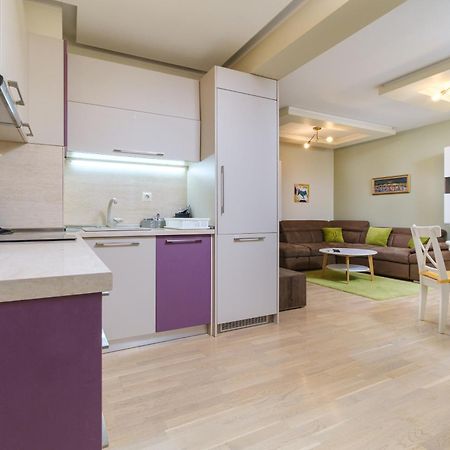 Riverside 2-Bedroom Apartment Plovdiv Eksteriør bilde