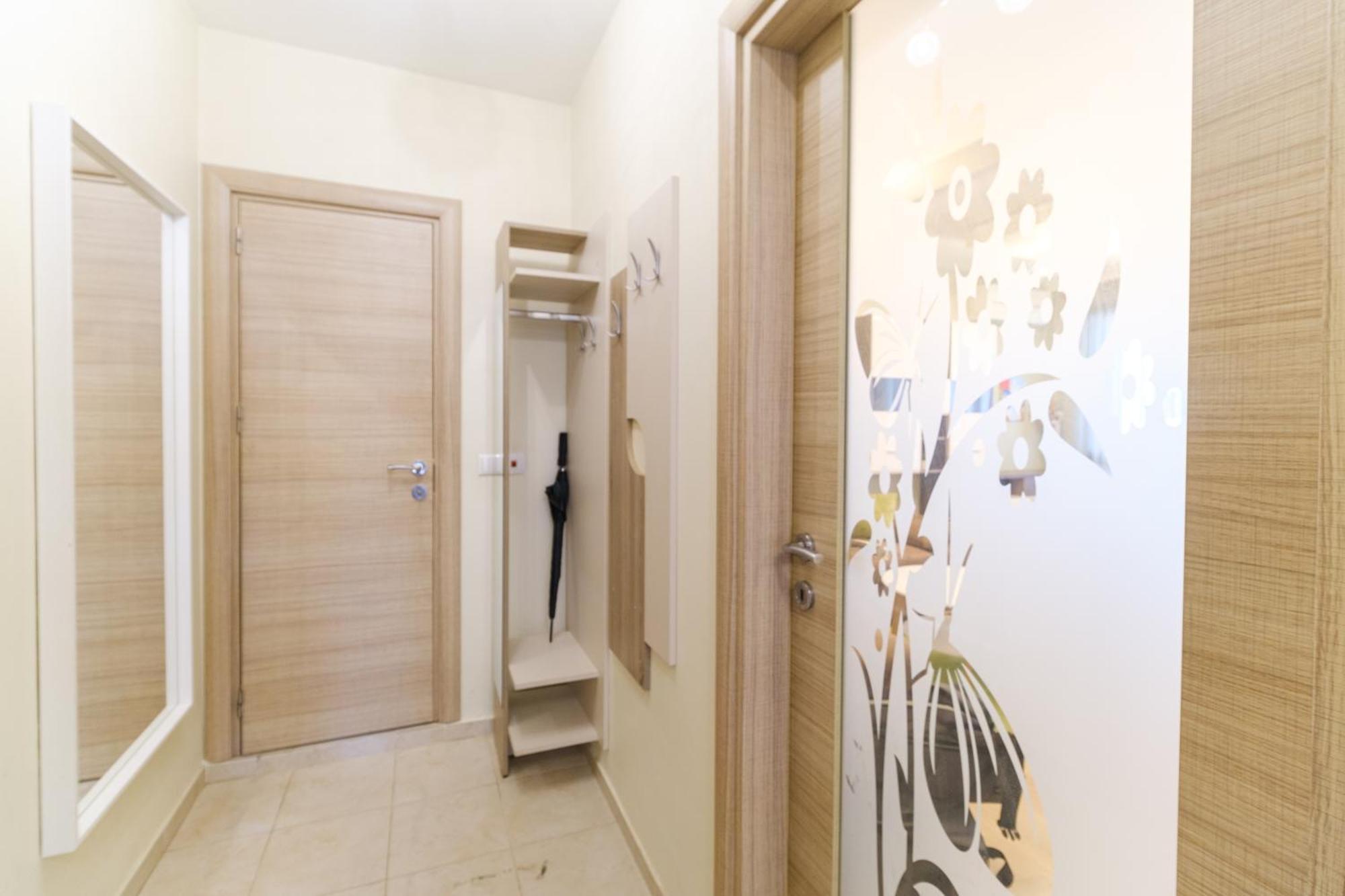 Riverside 2-Bedroom Apartment Plovdiv Eksteriør bilde