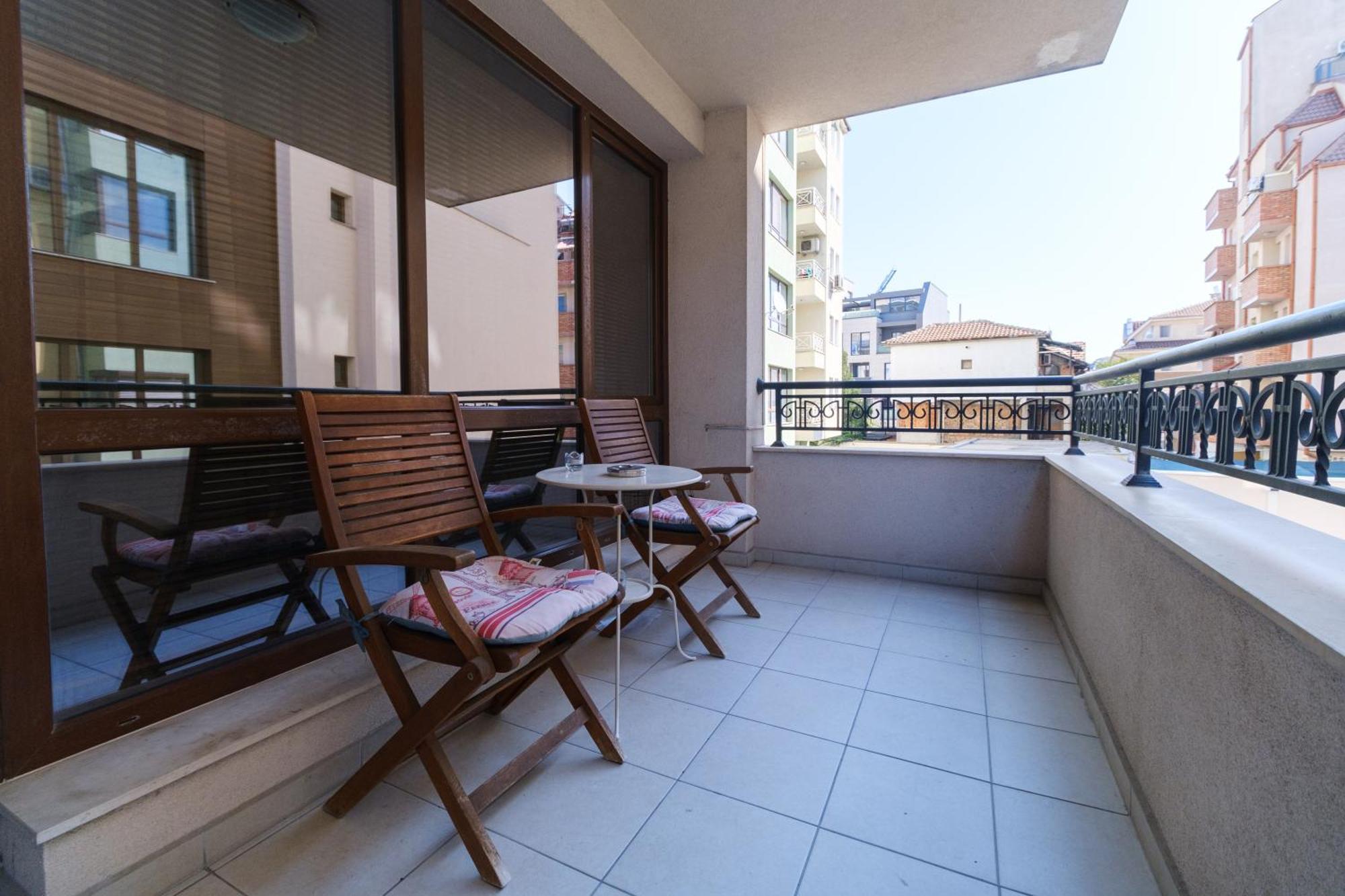 Riverside 2-Bedroom Apartment Plovdiv Eksteriør bilde